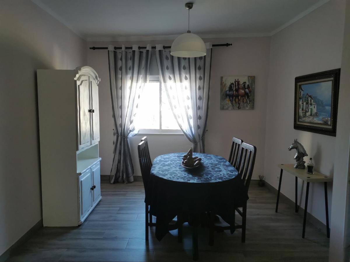 Appartamento Casa Do Paco Almeirim Esterno foto