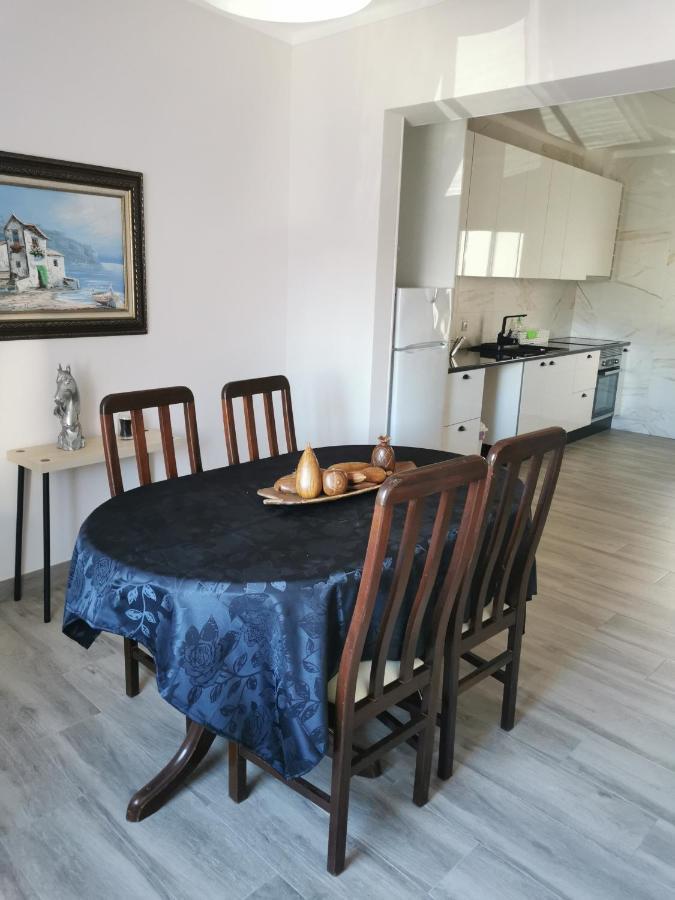 Appartamento Casa Do Paco Almeirim Esterno foto